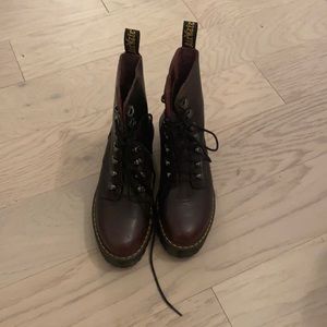 PLATFORM DOC MARTEN BOOTS MAROON